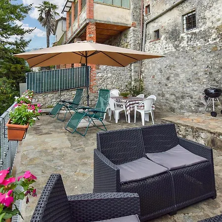 In Limano With House A Mountain View *