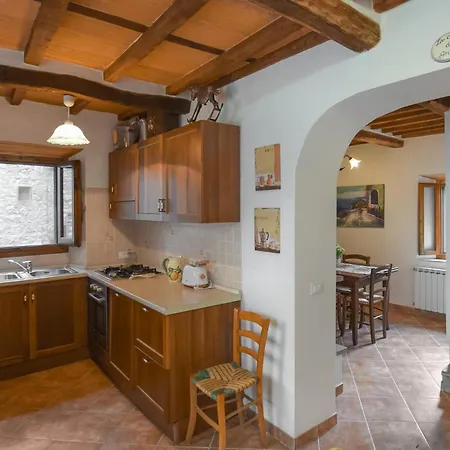 In Limano With House A Mountain View Holiday home *